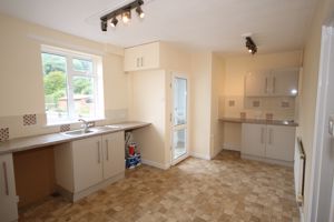 Kitchen/Diner- click for photo gallery